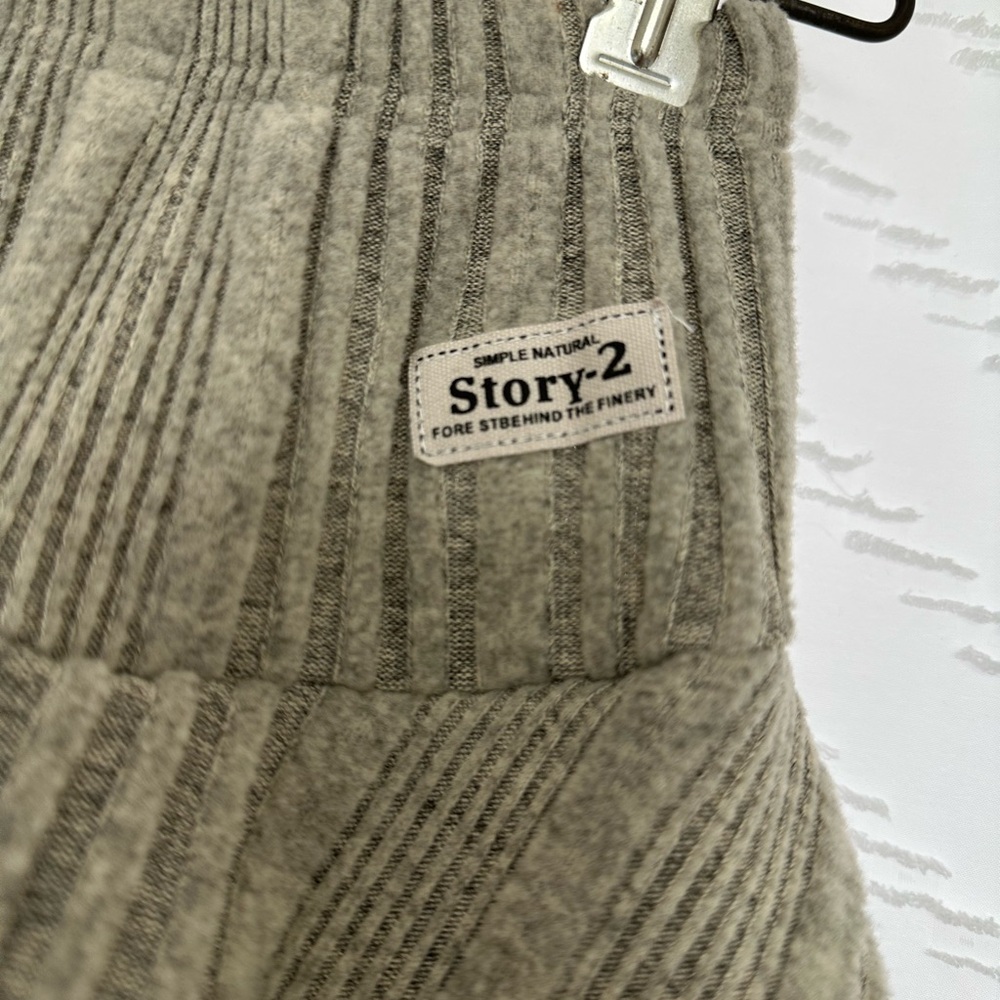 Kids Ribbed Ruffle Leggings - Gray - Picture 2 of 4